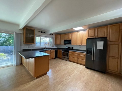 Floor plan for 2 beds, 1 bath, 1000 sqft